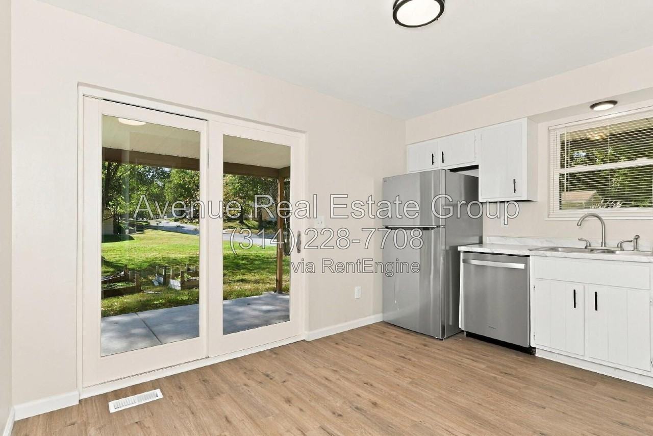 48 Laura Dr - Photo 4 of 10