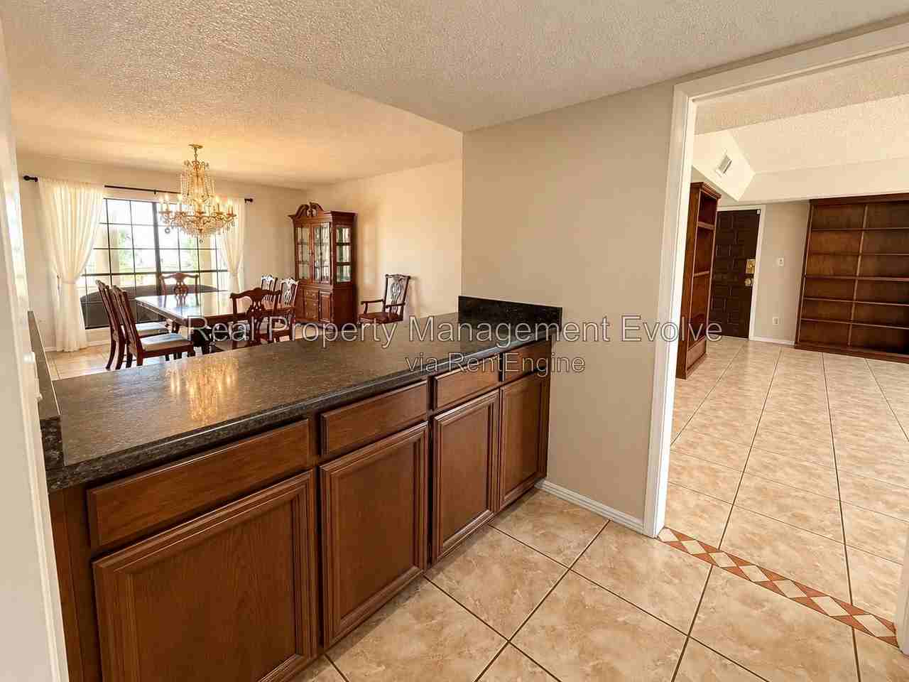 12416 N 66th Dr - Photo 6 of 27