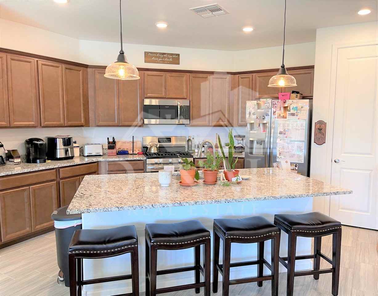 4023 W Ross Ave - Photo 6 of 19