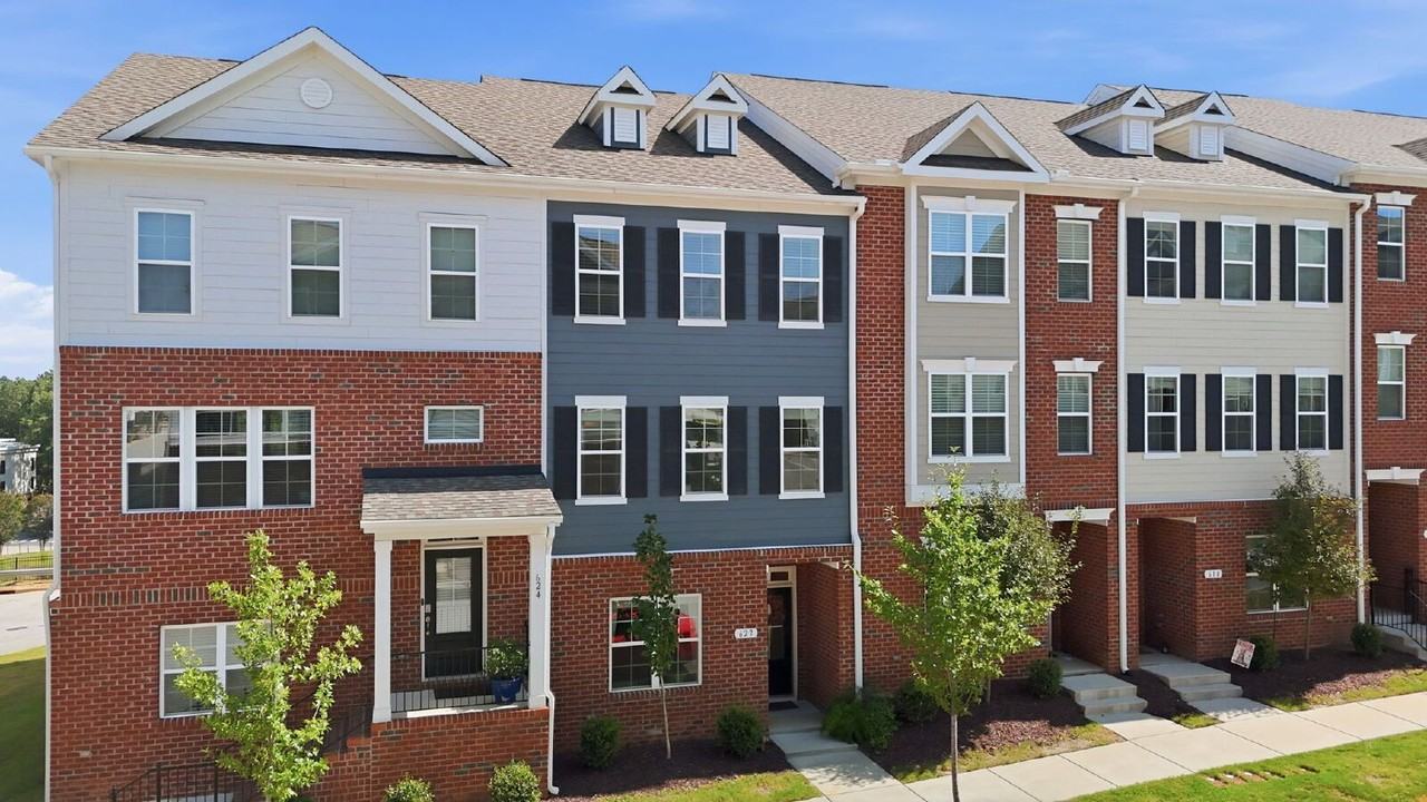 622 Gateway Crossing Ln - Photo 2 of 29