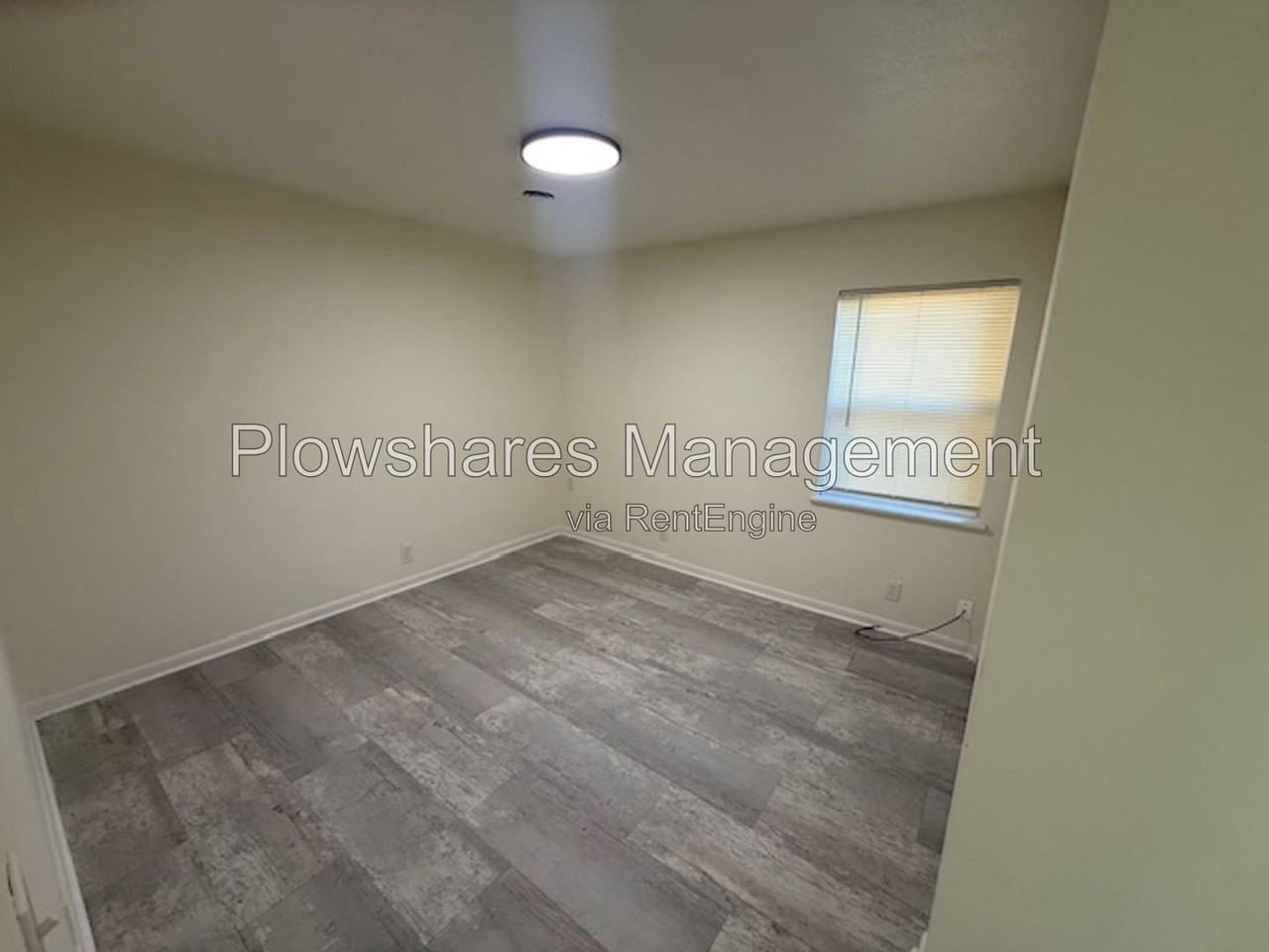 1325 Carriage Way #B - Photo 6 of 10