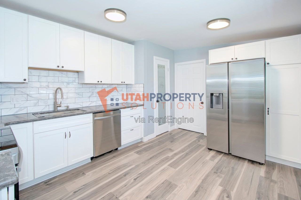 3121 S 4355 W - Photo 6 of 19