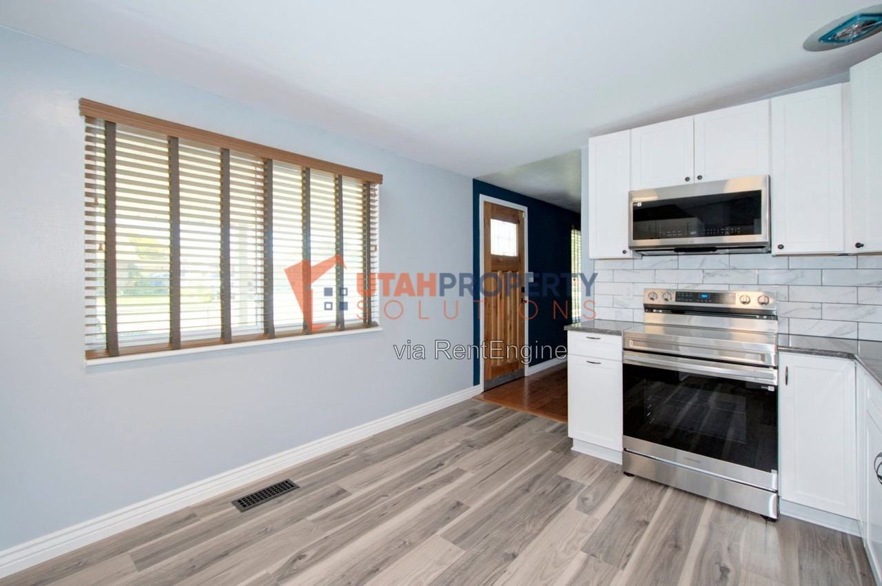 3121 S 4355 W - Photo 7 of 19