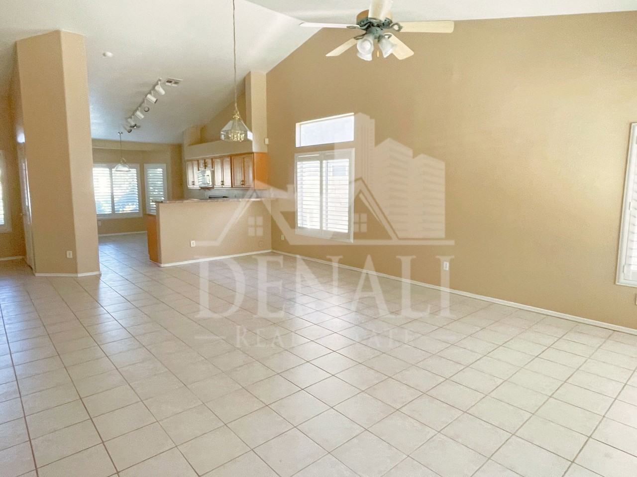 810 N Granada Dr - Photo 5 of 22