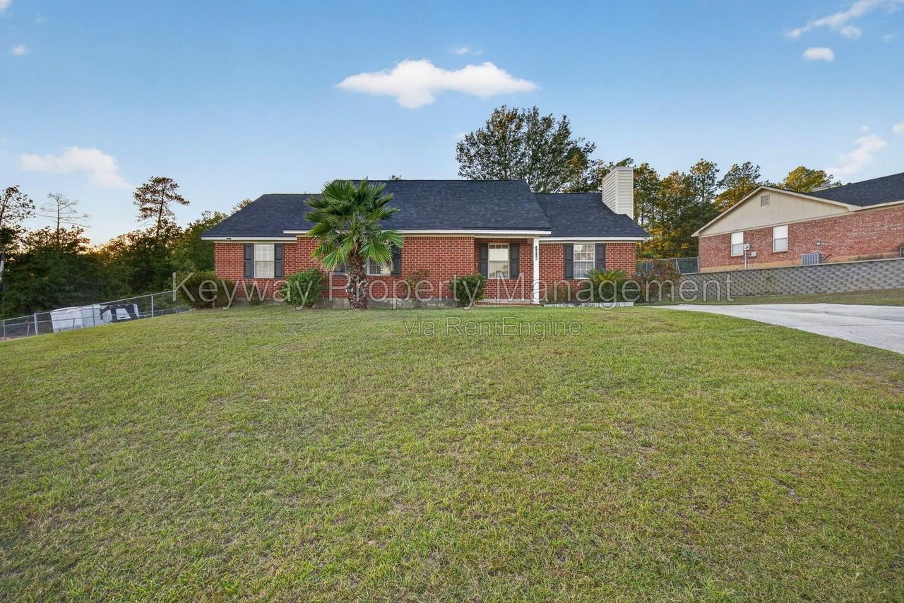 2809 Crosscreek Rd - Photo 4 of 50