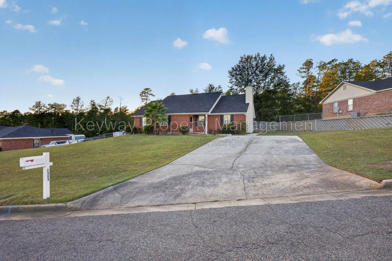 2809 Crosscreek Rd - Photo 6 of 50