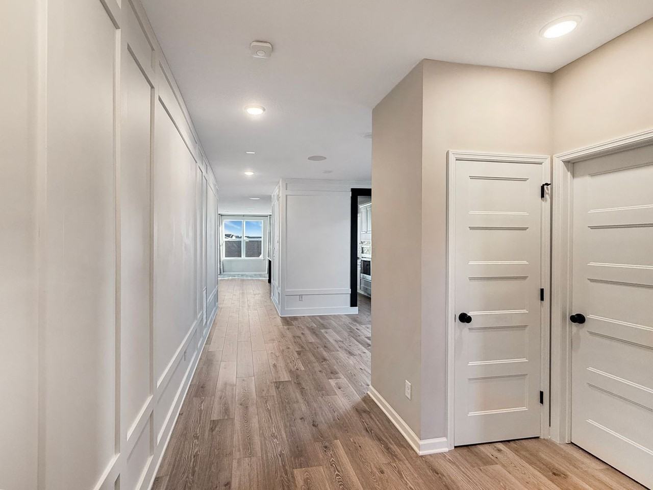 11385 Crestbury Cir - Photo 4 of 28
