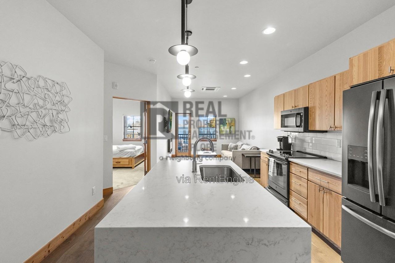 325 Central Ave #301 - Photo 4 of 30