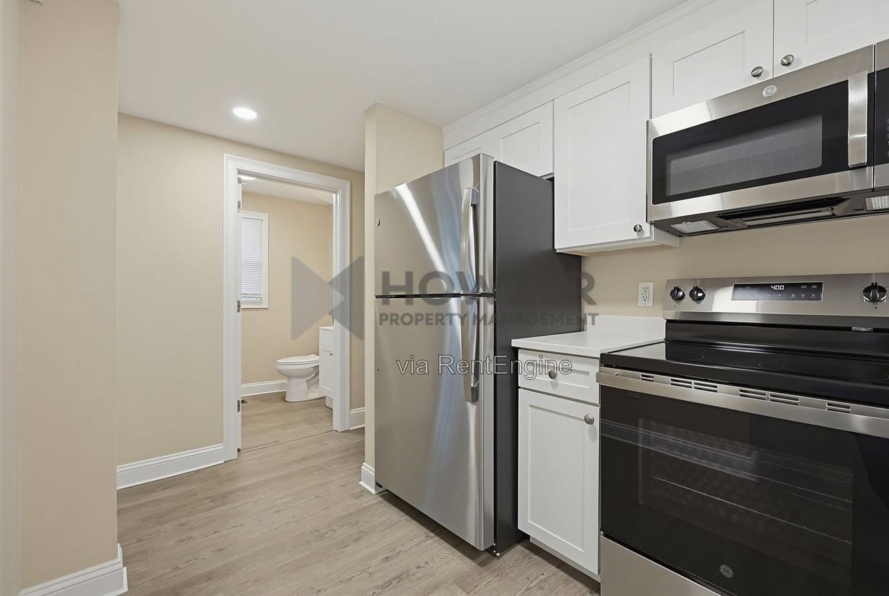 687 Washington St #3 - Photo 3 of 27