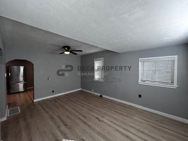 9741 Trescott Ave - Photo 4 of 19