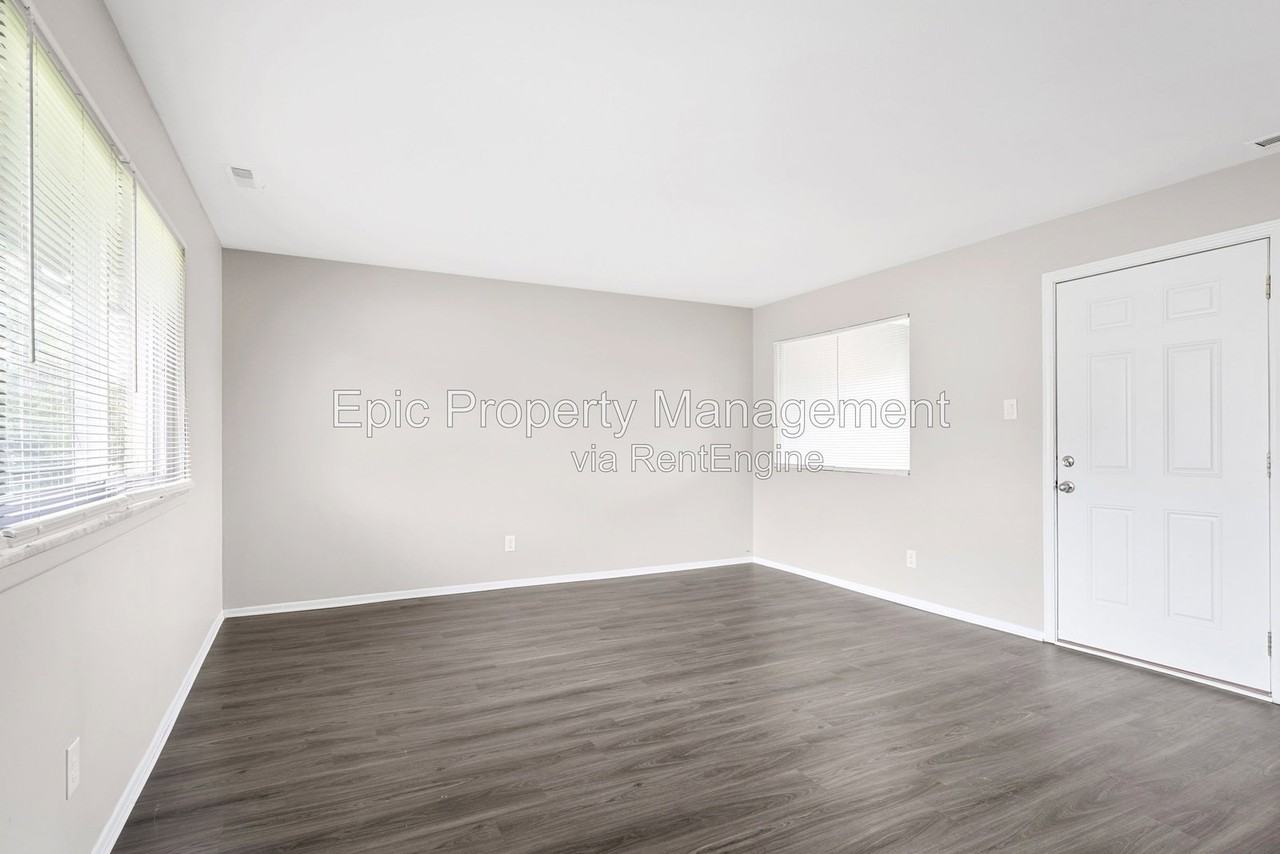 1738 Mclain Ave #2 - Photo 5 of 10
