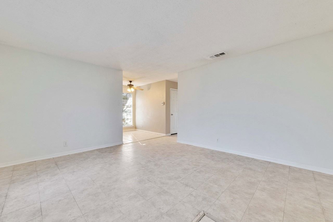 3411 Dolphin Dr #A - Photo 3 of 41