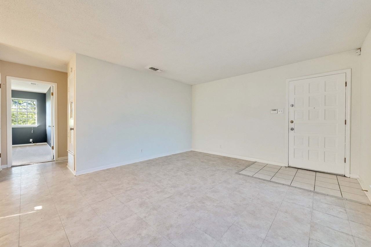 3411 Dolphin Dr #A - Photo 4 of 41