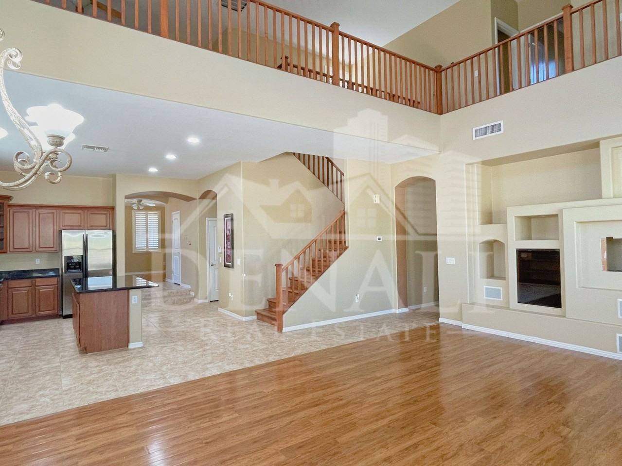 1498 W Homestead Ct - Photo 5 of 33
