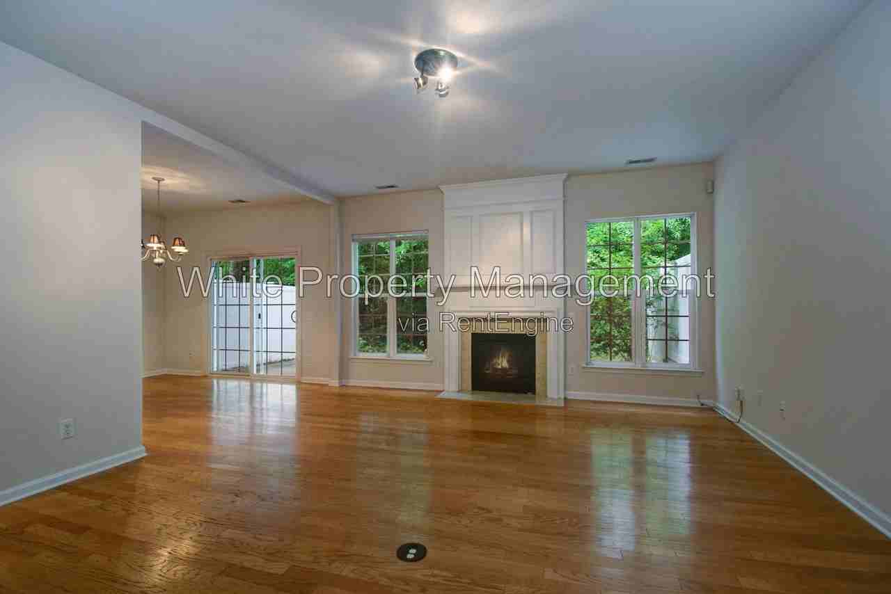 10146 Blakeney Preserve Dr - Photo 3 of 22