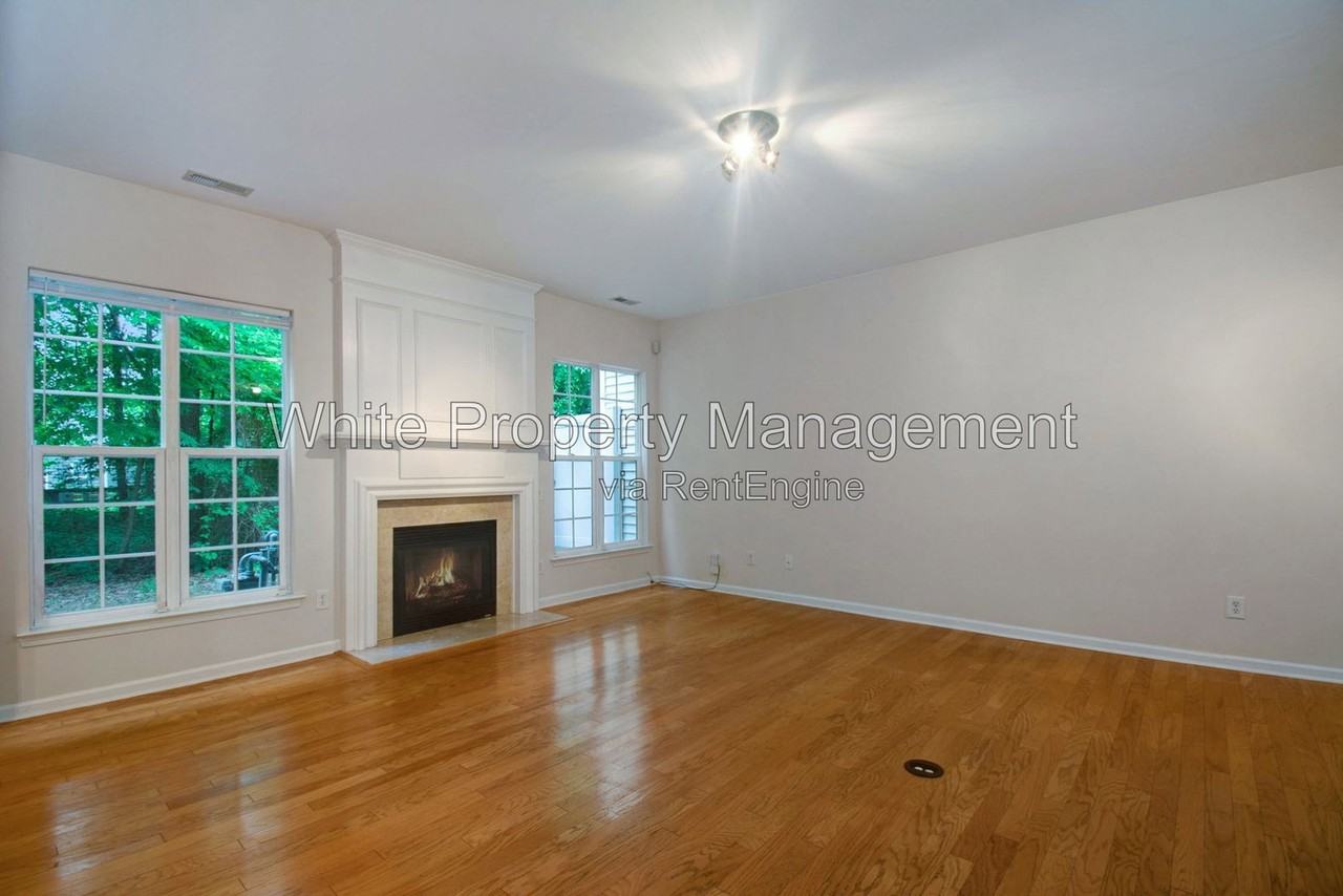 10146 Blakeney Preserve Dr - Photo 4 of 22