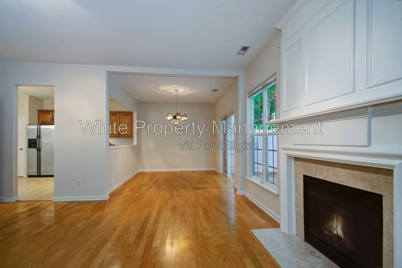 10146 Blakeney Preserve Dr - Photo 5 of 22