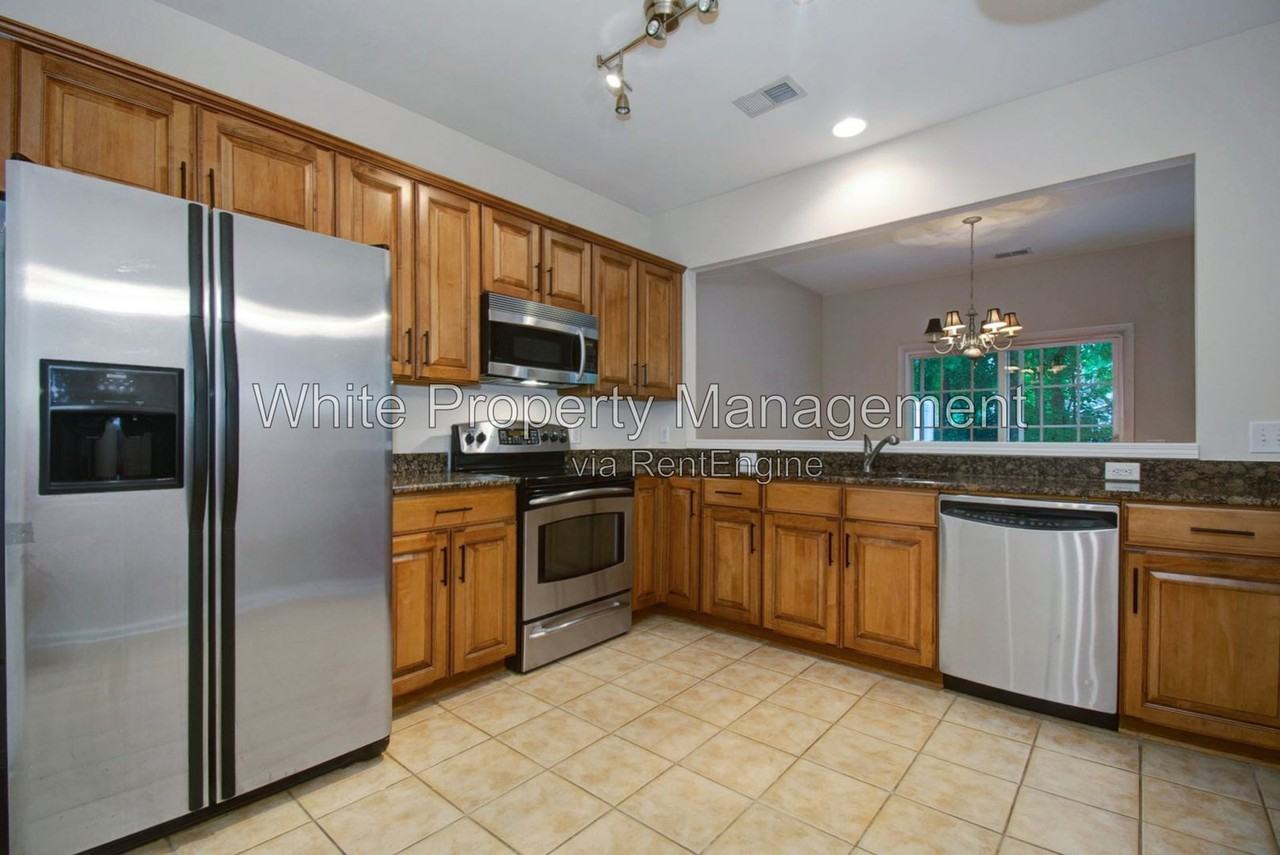 10146 Blakeney Preserve Dr - Photo 6 of 22
