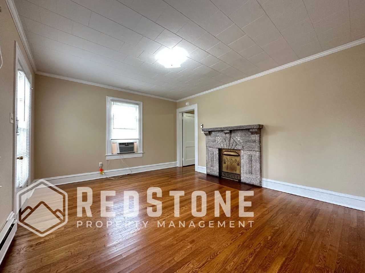 415 S Mebane St - Photo 2 of 17