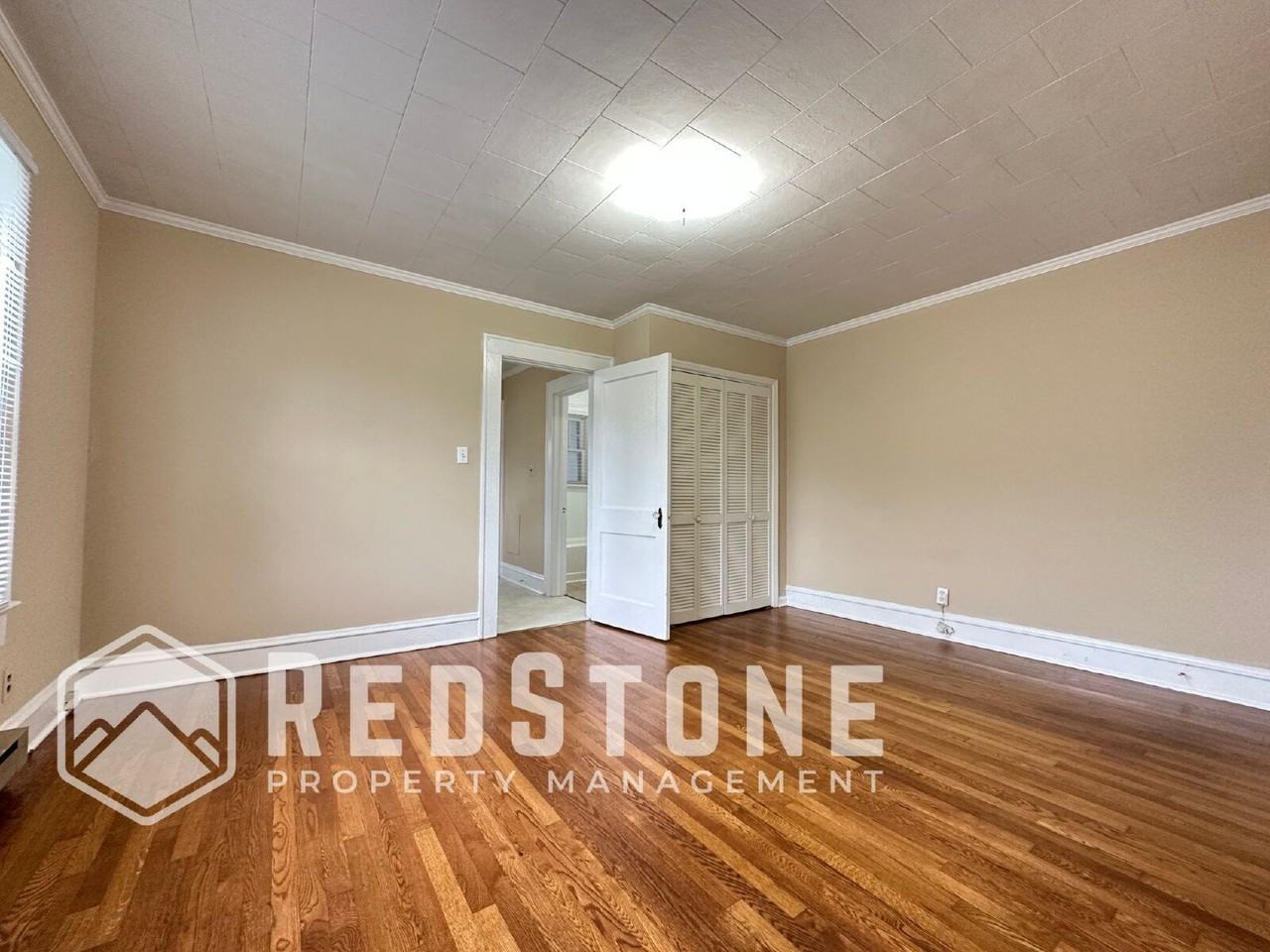 415 S Mebane St - Photo 4 of 17