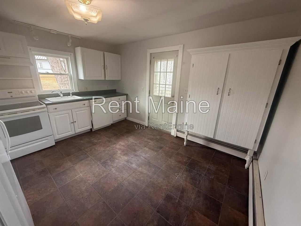 199 Larkin St - Photo 3 of 9