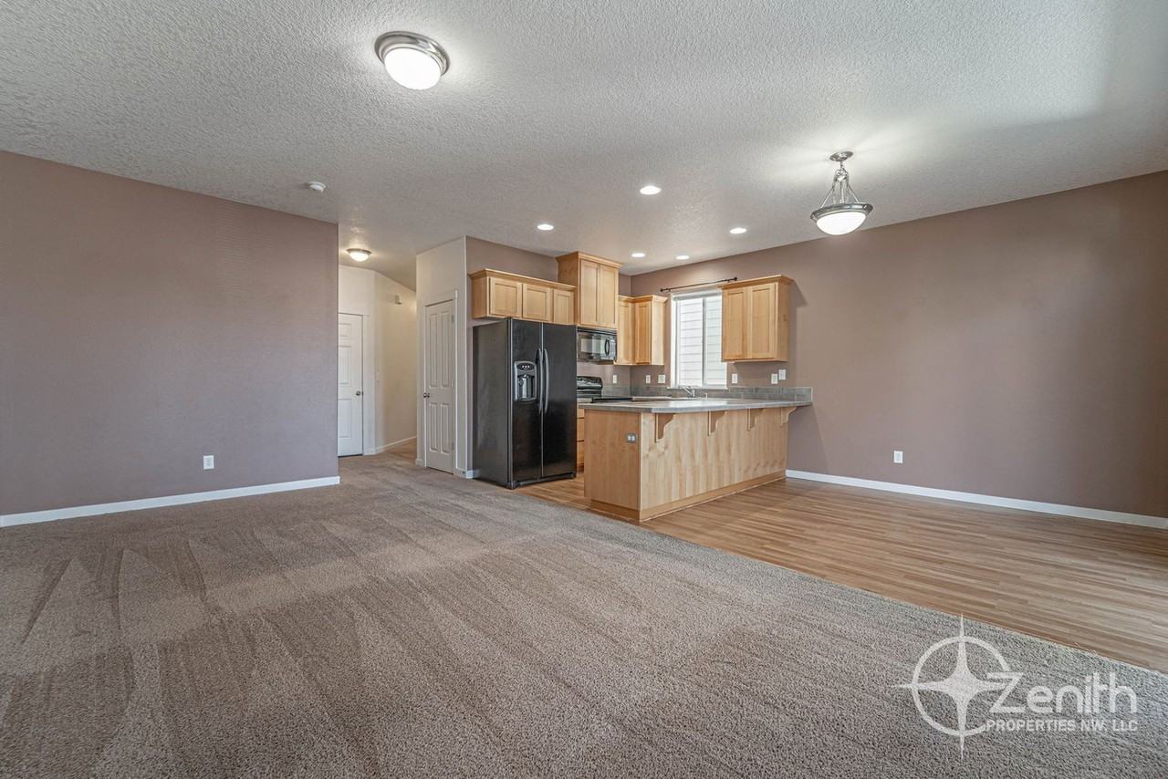 2407 Ne 114th Ct - Photo 2 of 28
