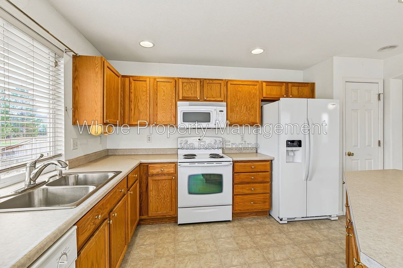 16249 E 105th Way - Photo 5 of 26