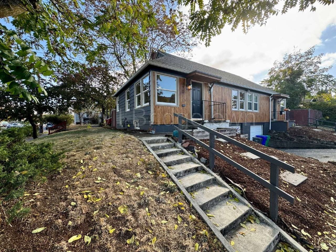 5430 Ne 13th Ave - Photo 2 of 16