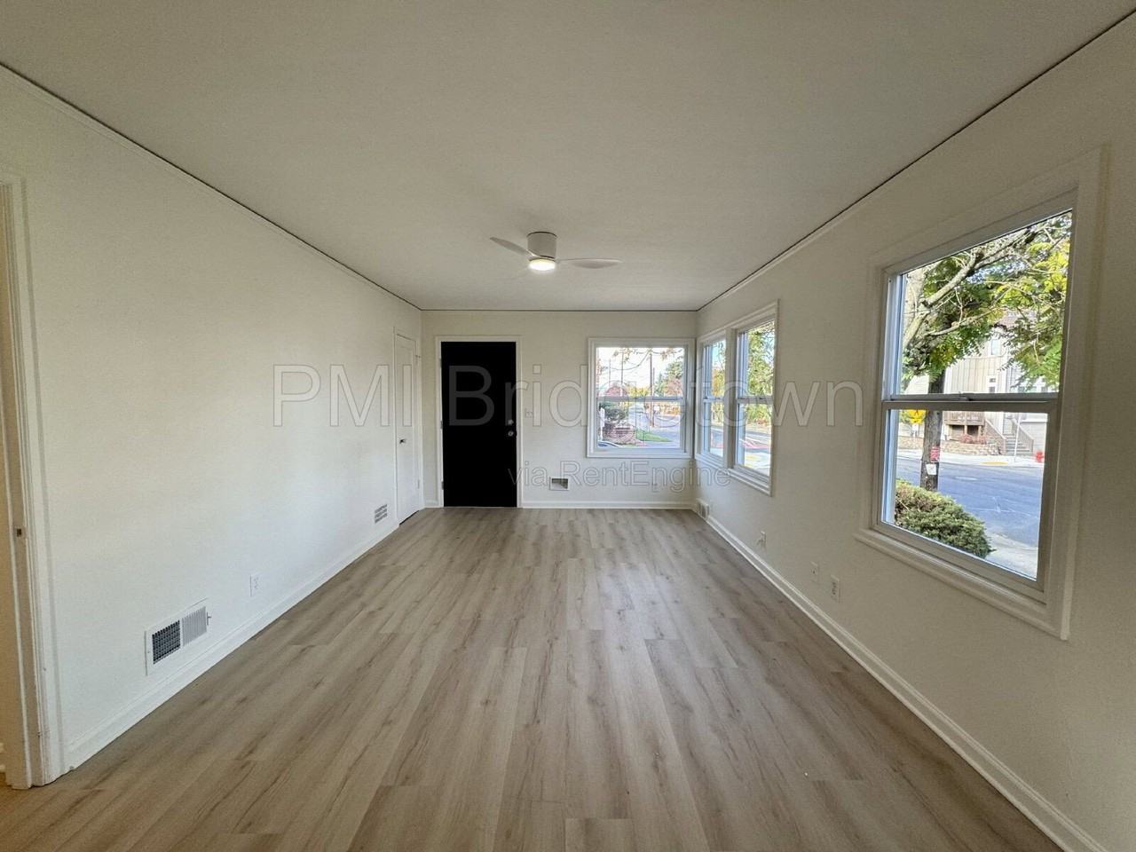 5430 Ne 13th Ave - Photo 4 of 16