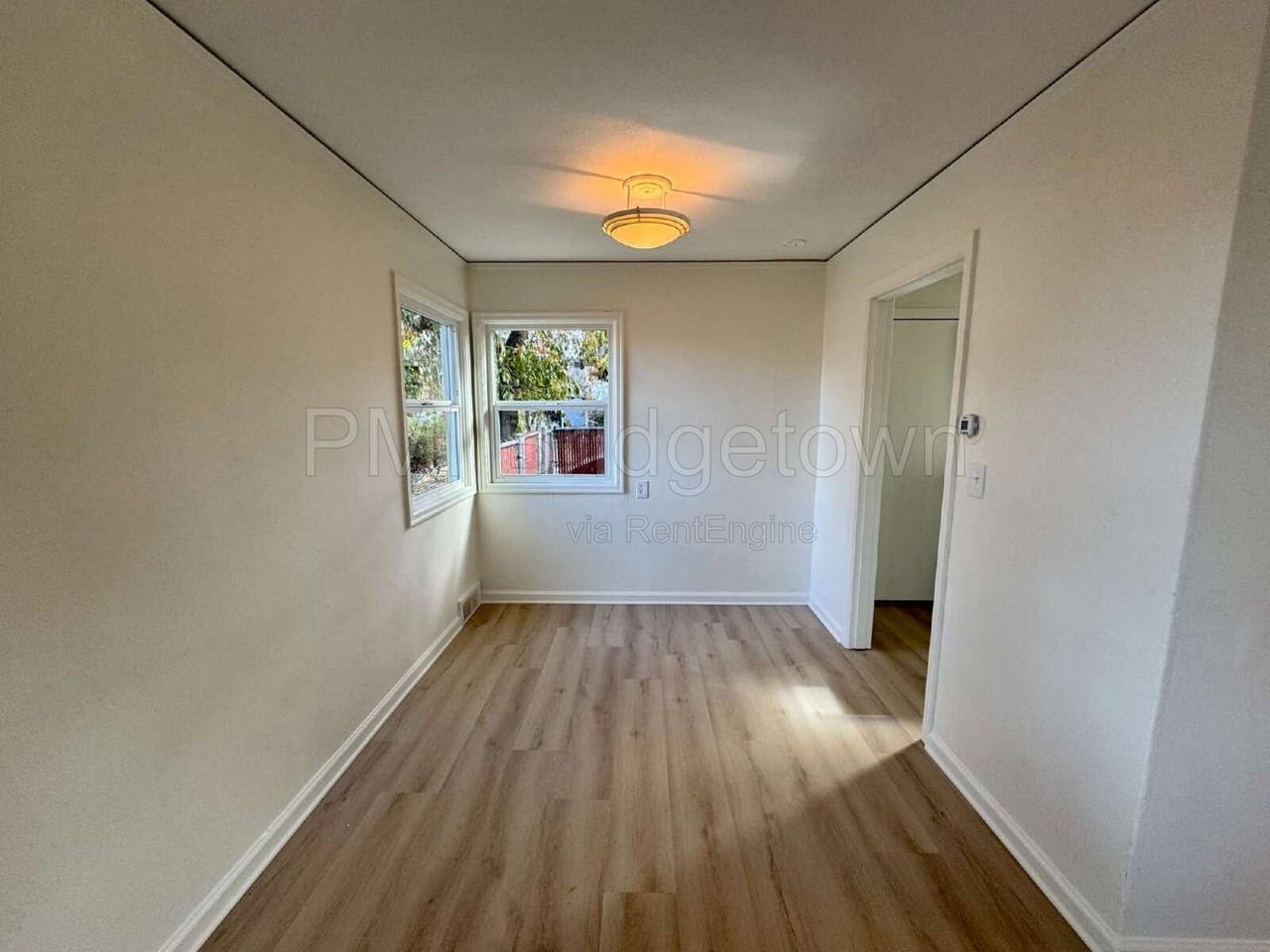 5430 Ne 13th Ave - Photo 5 of 16