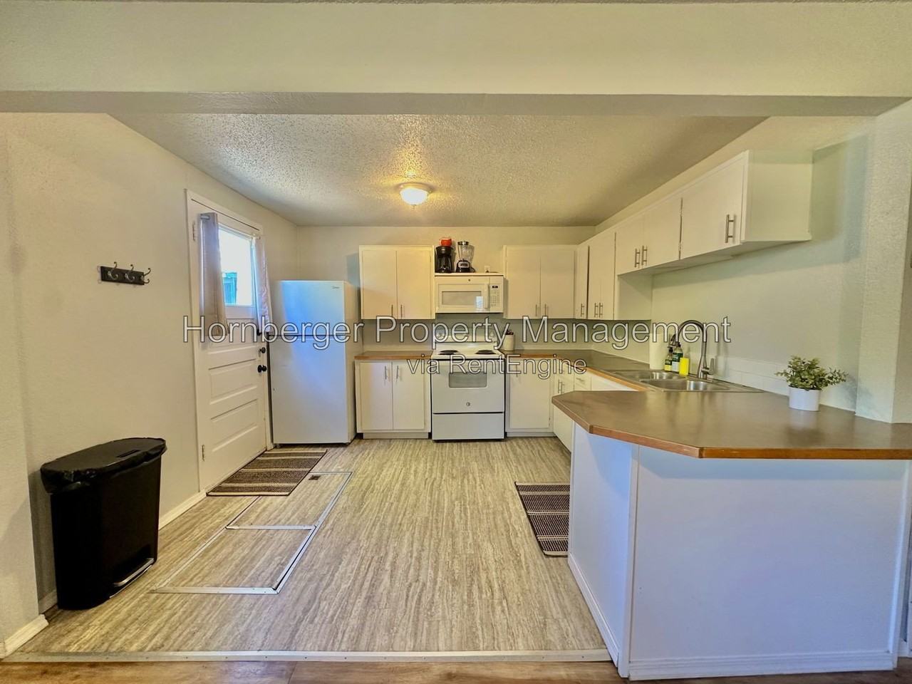 1108 W Providence Ave - Photo 2 of 14