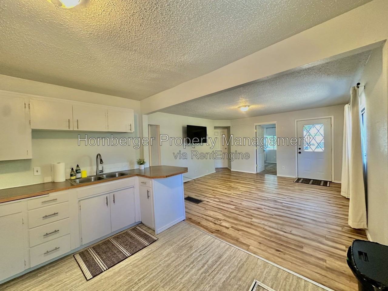 1108 W Providence Ave - Photo 4 of 14