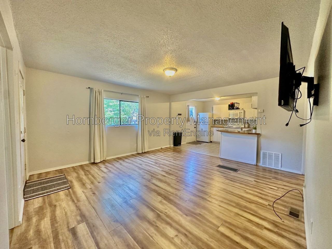 1108 W Providence Ave - Photo 5 of 14