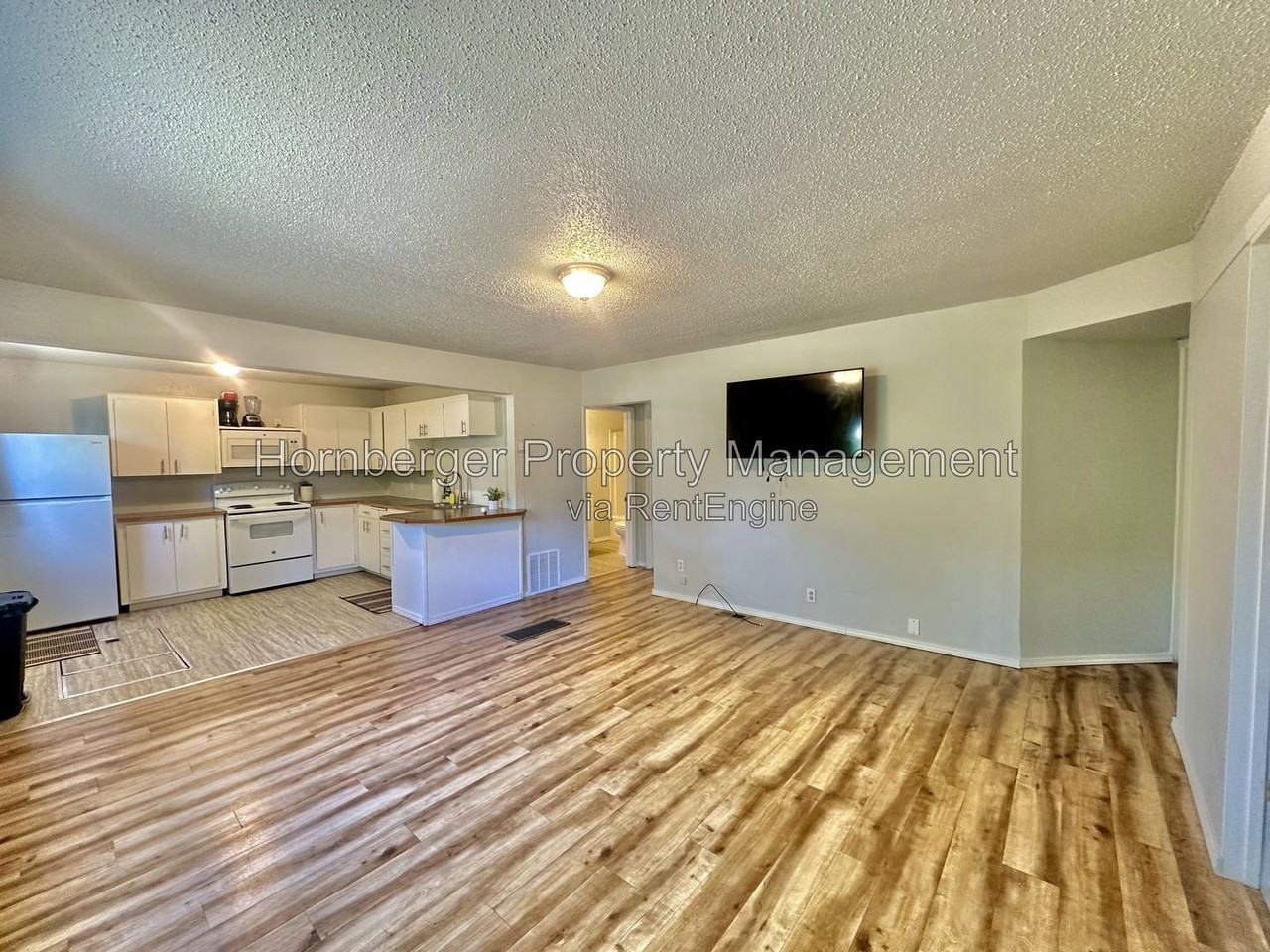 1108 W Providence Ave - Photo 6 of 14