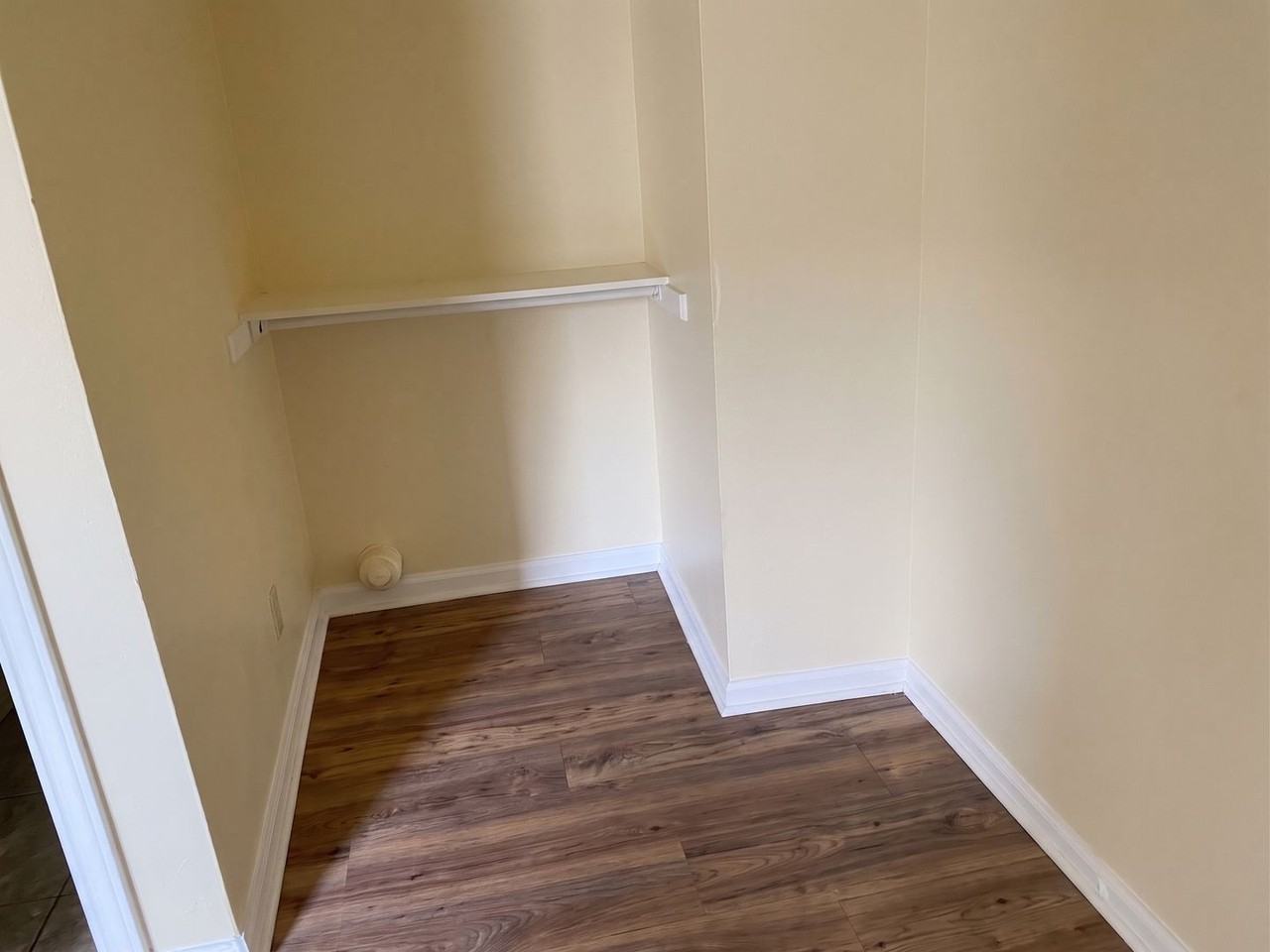 7408 Elsie St #4A - Photo 2 of 4