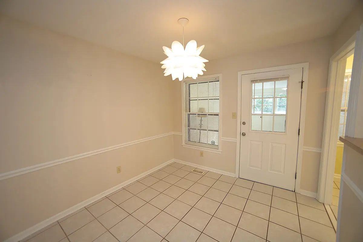 103 Bay Dr #103 - Photo 4 of 24