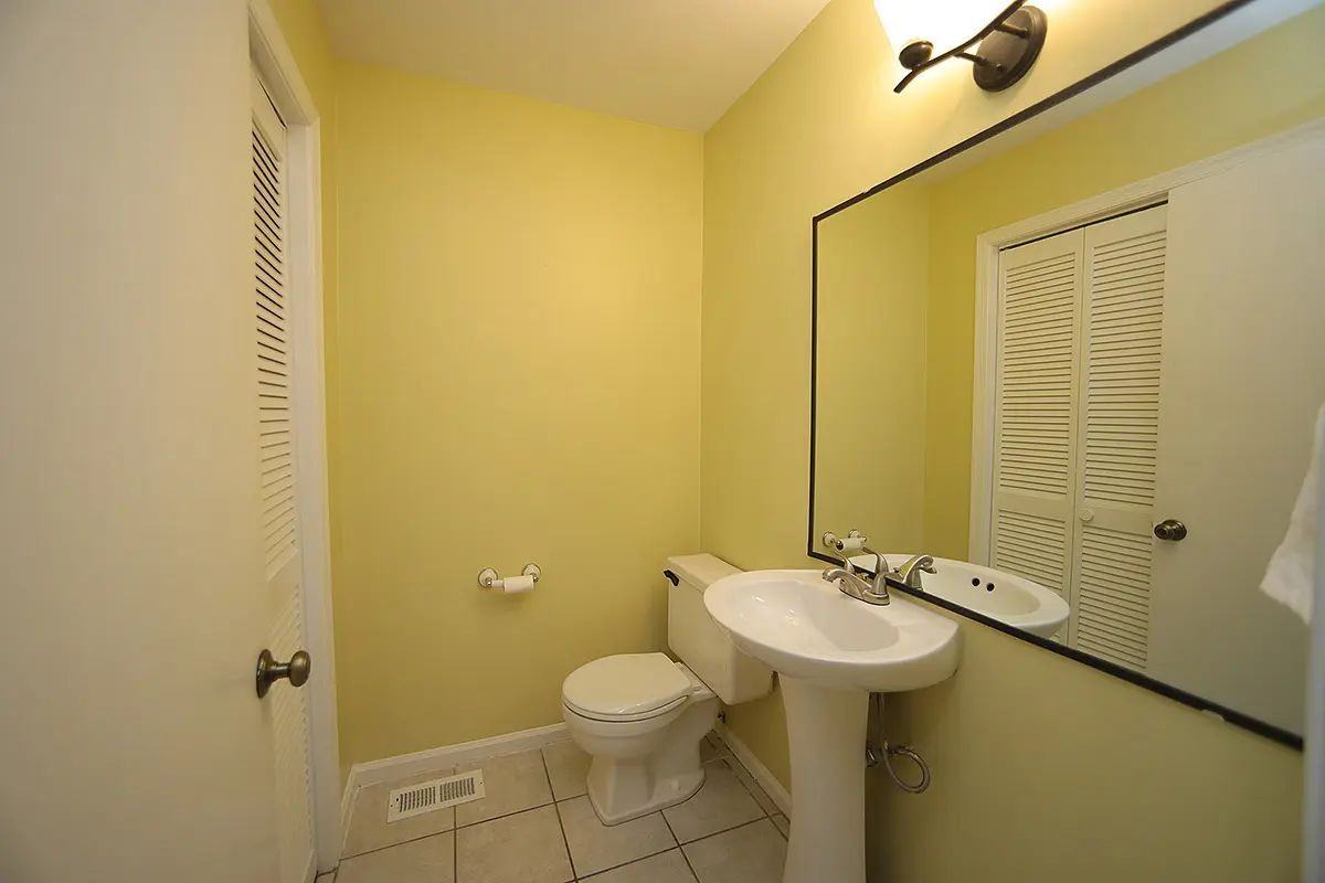 103 Bay Dr #103 - Photo 5 of 24