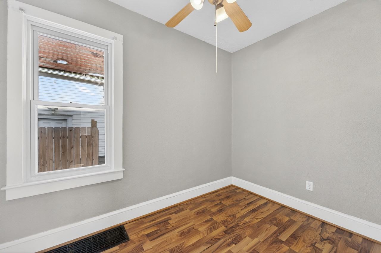 4324 8th Ave #4324 - Photo 6 of 19