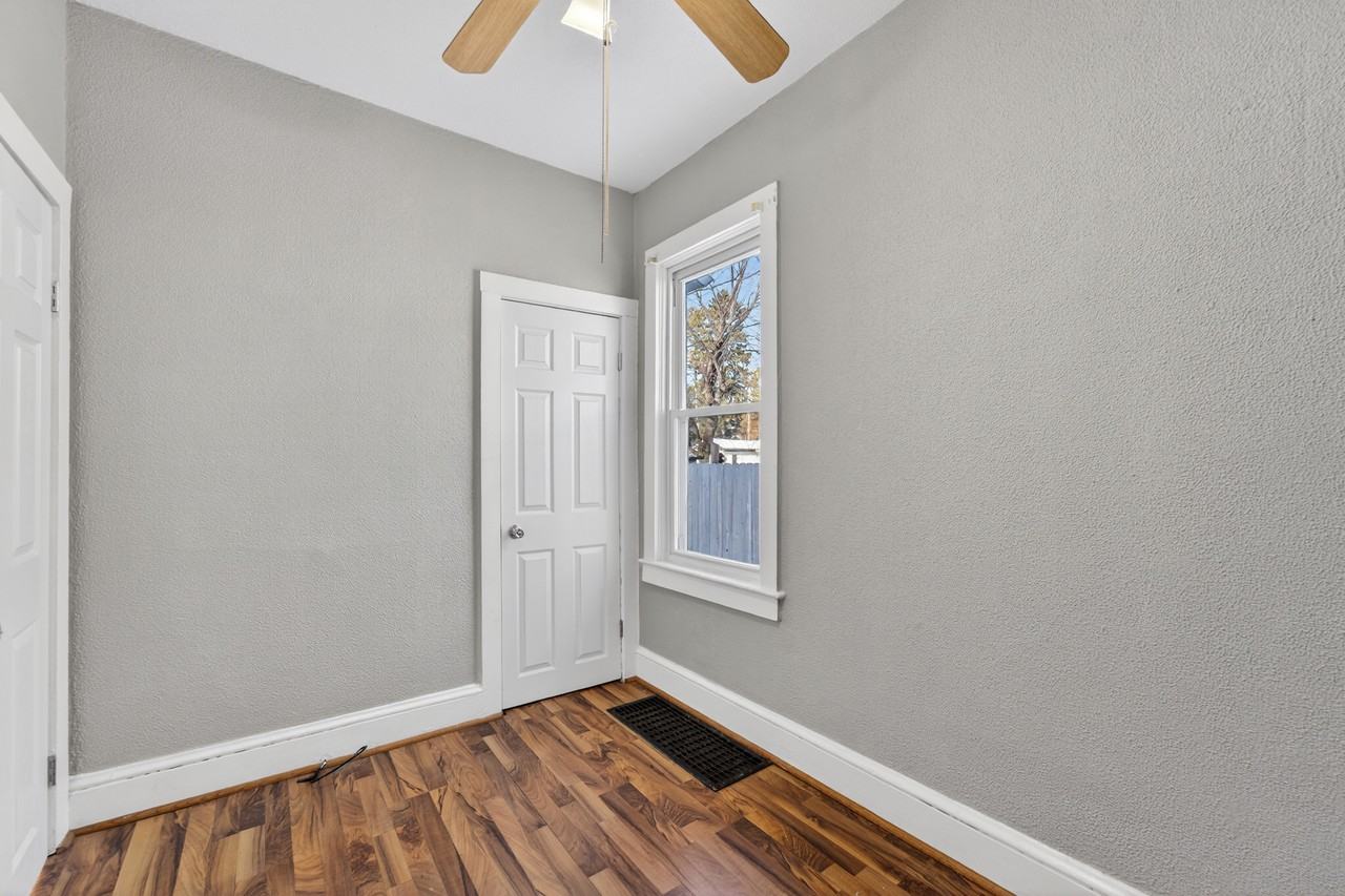 4324 8th Ave #4324 - Photo 7 of 19