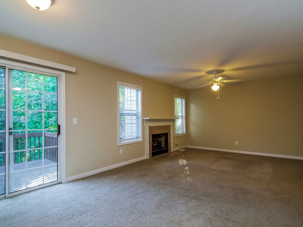 5755 Hollow Ridge Ln - Photo 3 of 14