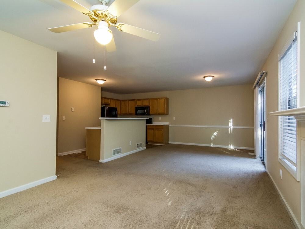 5755 Hollow Ridge Ln - Photo 4 of 14