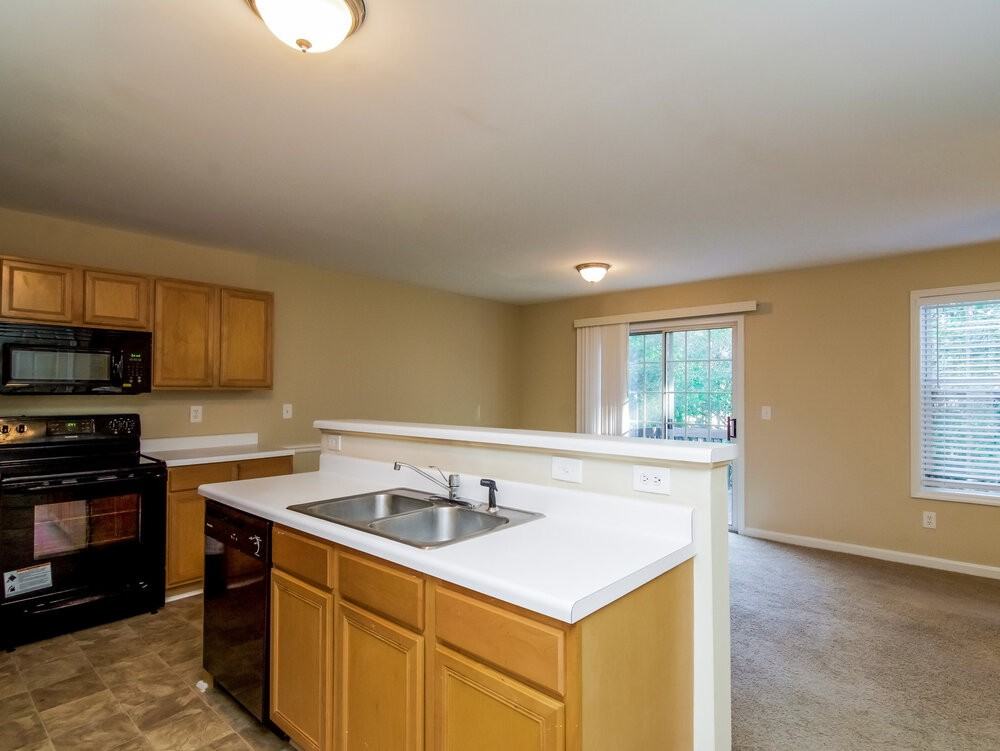 5755 Hollow Ridge Ln - Photo 7 of 14