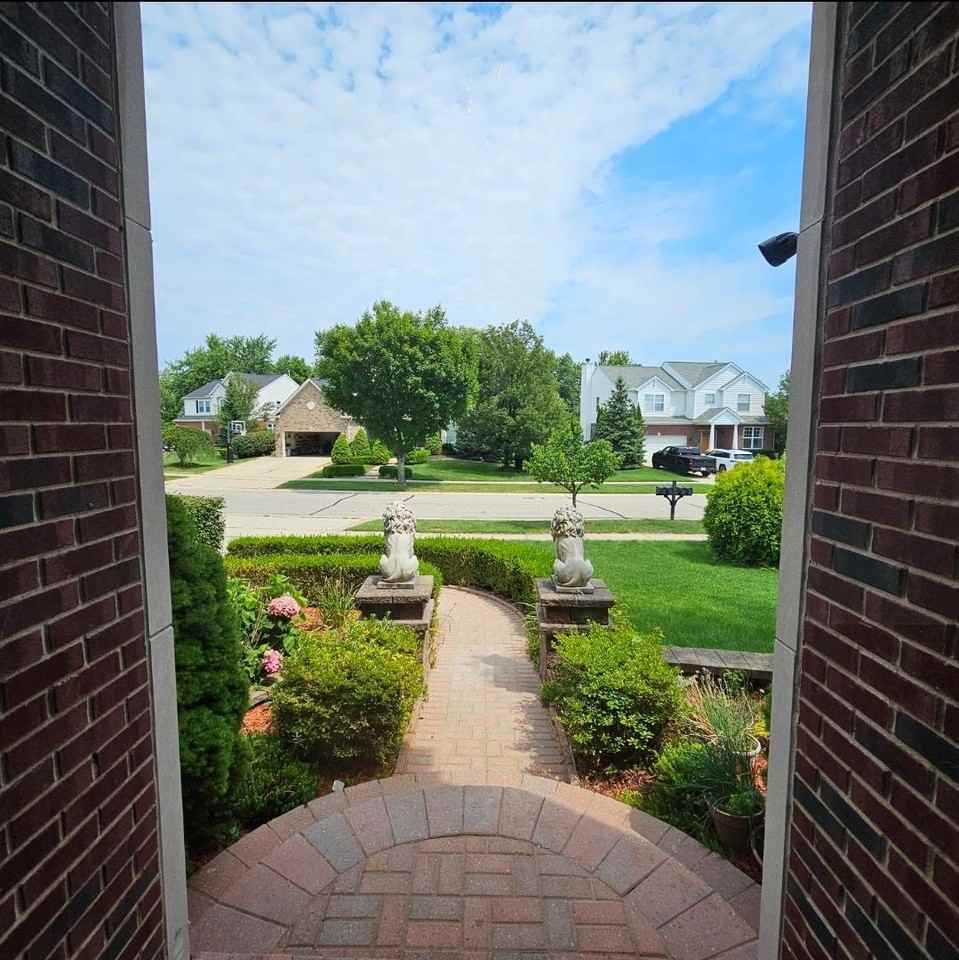 3058 Penn Ct - Photo 2 of 22