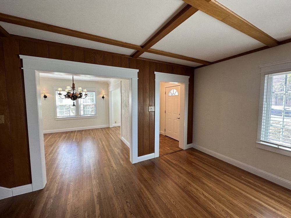 216 Palm Court Dr - Photo 5 of 27