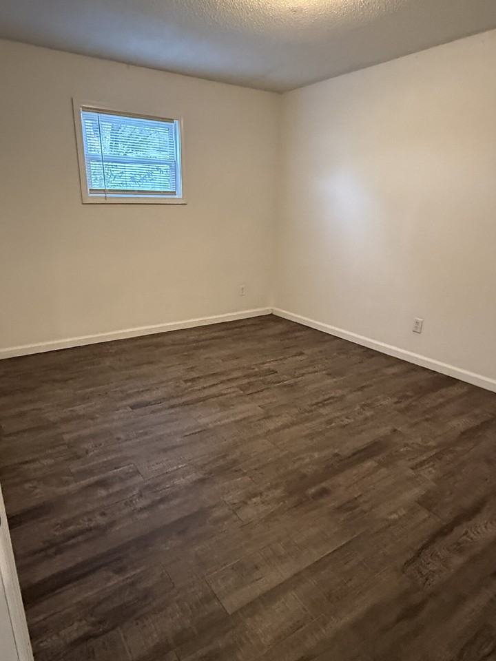 203 W North St #4 - Photo 4 of 5