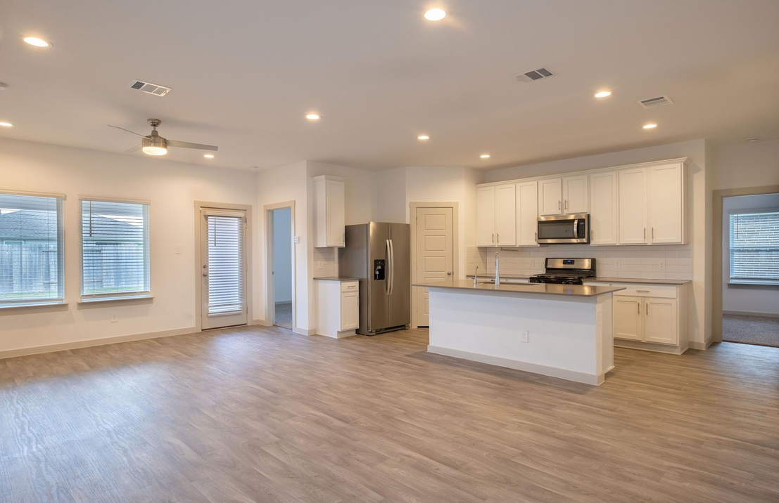 7723 Brushwood Dr - Photo 2 of 11