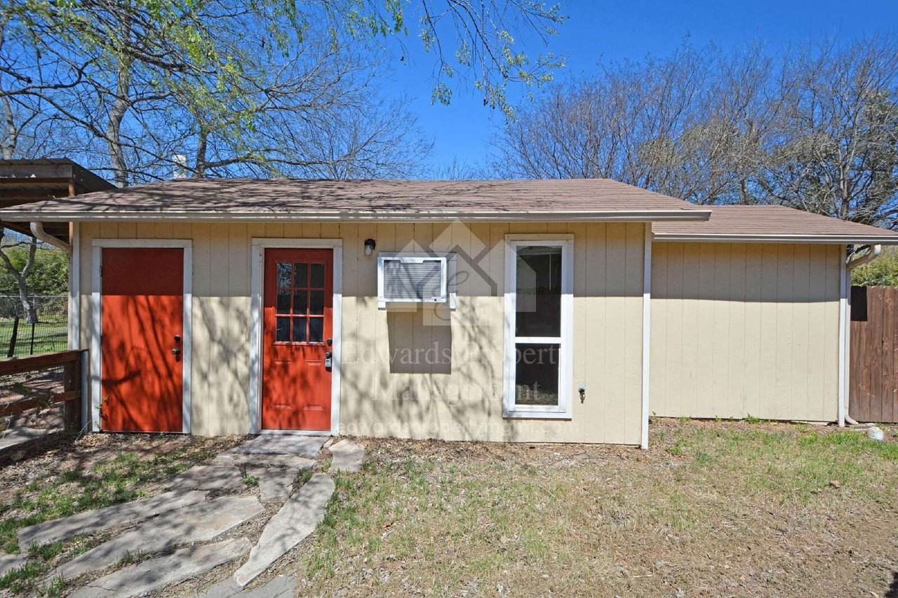 3174 Boon St - Photo 2 of 21