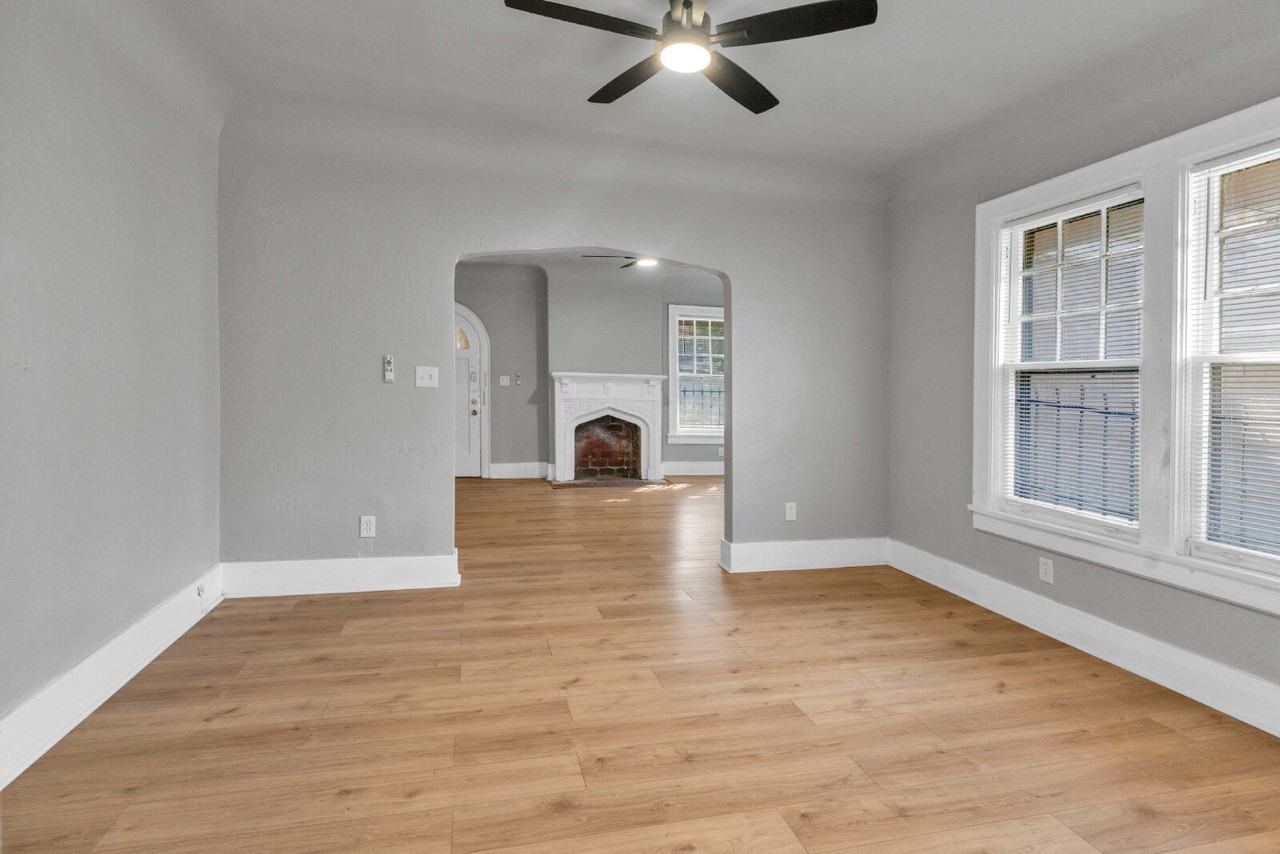 805 Maury St - Photo 7 of 24