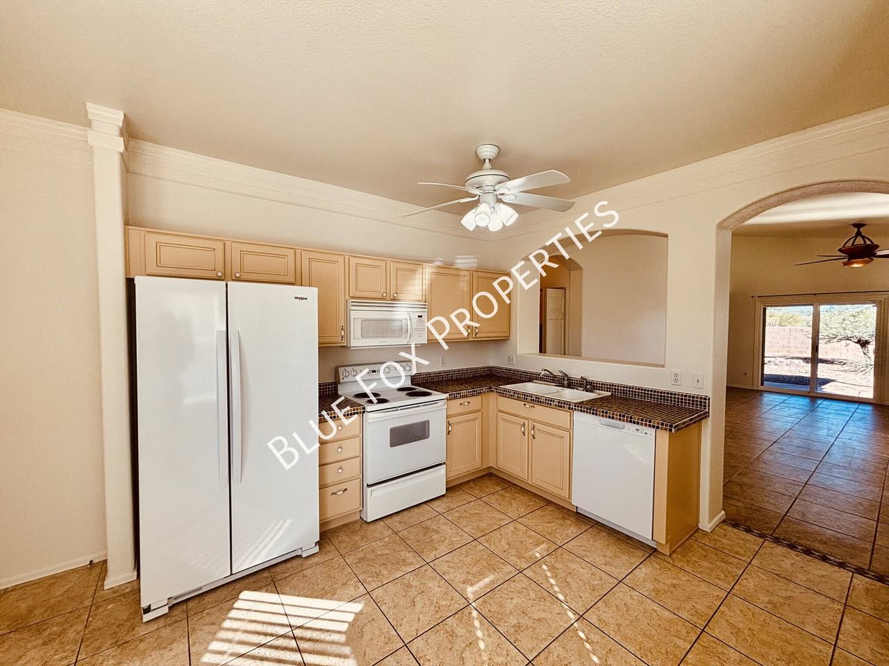 9744 N Stone Rock Dr - Photo 2 of 16