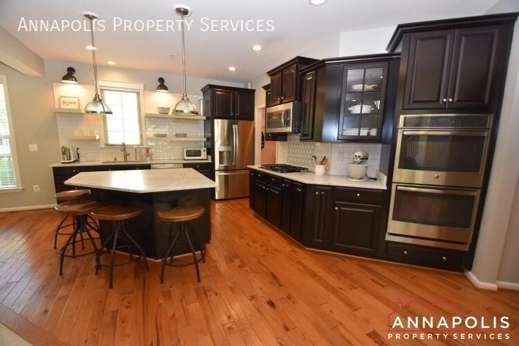 875 Nancy Lynn Ln - Photo 4 of 46